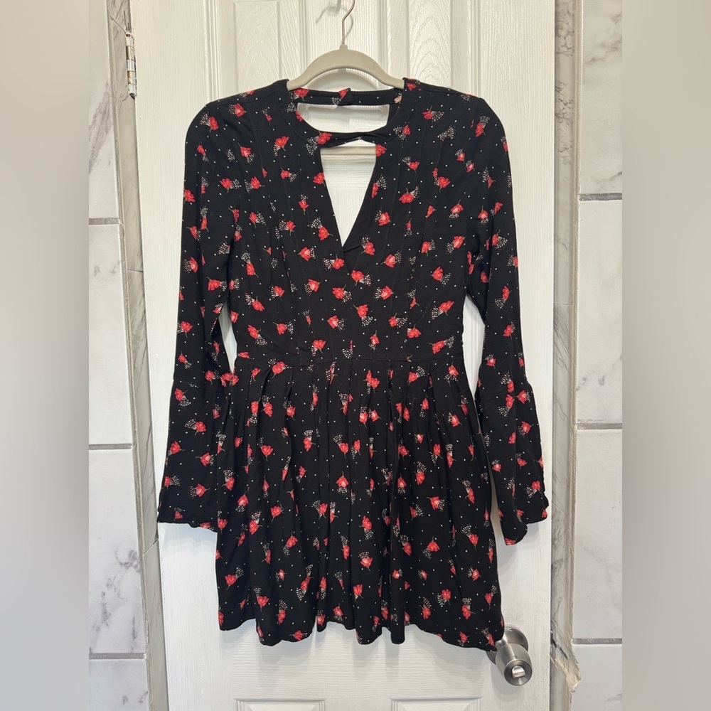 Free People Tegan Black Floral Cut Out Swing Mini Dress Women’s Size 4